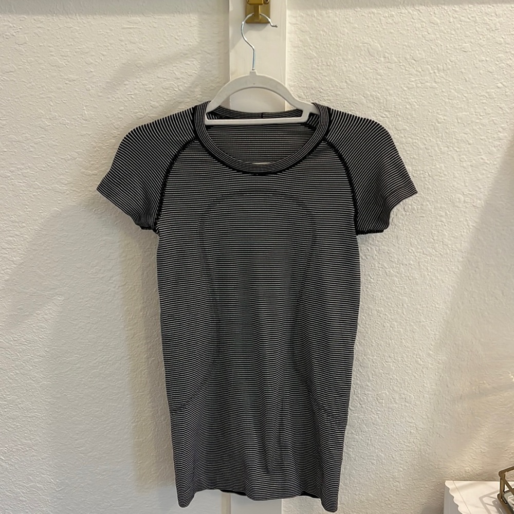 Lululemon Swiftly Short Sleeve